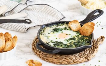 Acelgas a la crema con huevo al horno