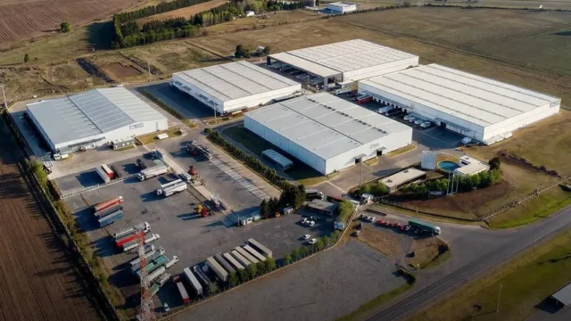 Alquiler de naves en Rosario: una opción logística con certificación CASAFE. Imagen destacada sobre alquiler de naves en Rosario. publicada en Novedades Web