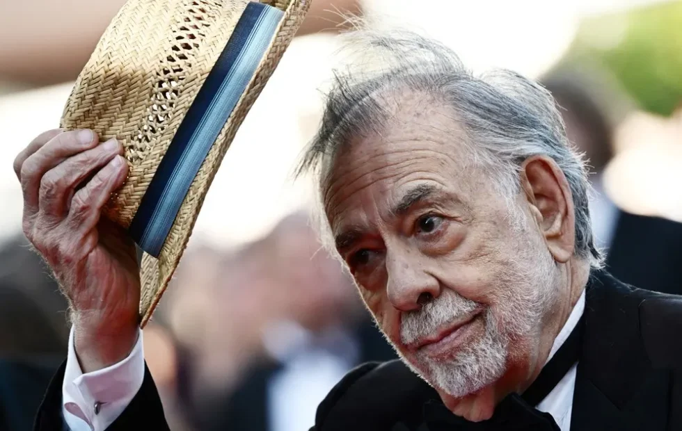 Francis Ford Coppola se recupera en Roma tras una cirugía cardíaca programada. Fotografía editorial relacionada con Francis Ford Coppola cirugía cardíaca. publicada en Novedades We