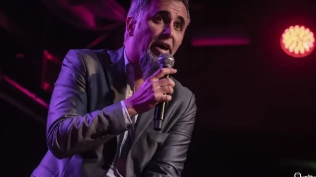 Juan Barraza vuelve con 'En un confuso episodio', humor que desafía al tiempo. Fotografía editorial relacionada con Juan Barraza En un confuso episodio. publicada en Novedades Web