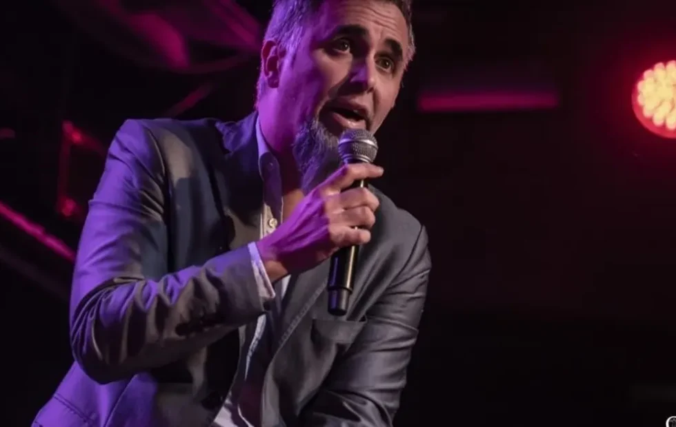 Juan Barraza vuelve con 'En un confuso episodio', humor que desafía al tiempo. Fotografía editorial relacionada con Juan Barraza En un confuso episodio. publicada en Novedades Web