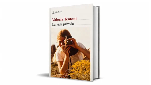 La vida privada”: la nueva novela de Valeria Tentoni que desdibuja los límite. Fotografía editorial relacionada con La vida privada Valeria Tentoni. publicada en Novedades Web