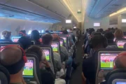 Mundial 2026: una final vivida en pleno vuelo entre cánticos y emoción argentina. Fotografía editorial relacionada con Mundial 2026 vuelo argentino. publicada en Novedades Web
