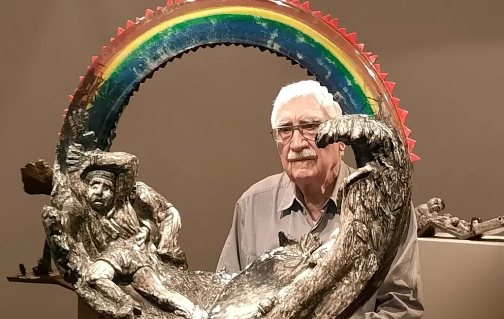 Murió Juan Carlos Distéfano, figura central de la escultura argentina. Fotografía editorial relacionada con escultura argentina contemporánea. publicada en Novedades Web