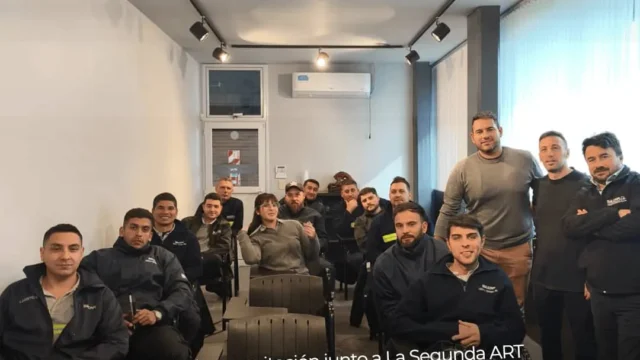Silcar Logística refuerza la seguridad laboral con un programa de liderazgo. Fotografía editorial relacionada con liderazgo preventivo en logística. publicada en Novedades Web
