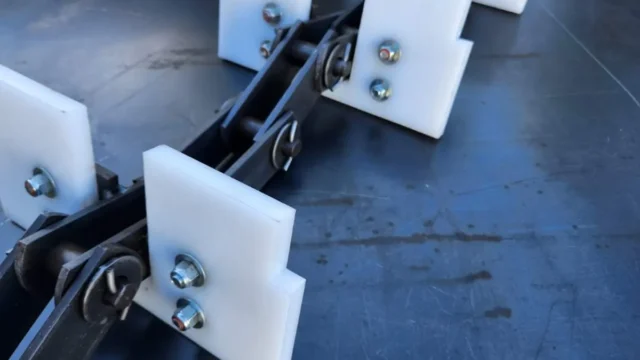 UHMW: el material industrial que extiende la vida útil de equipos y reduce costos. Fotografía editorial relacionada con UHMW en la industria. publicada en Novedades Web