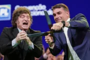 Cristina desafía a Kicillof mientras Milei profundiza su estilo confrontativo. Imagen destacada sobre Cristina desafía a Kicillof. publicada en Novedades Web