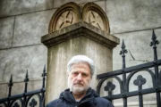 Gustavo Malajovich vuelve con una nueva novela policial de 600 páginas. Imagen destacada sobre nueva novela policial. publicada en Novedades Web