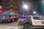 Operativo en Recoleta: rescataron a dos hombres de un piso 14. Imagen destacada sobre operativo en Recoleta. publicada en Novedades Web