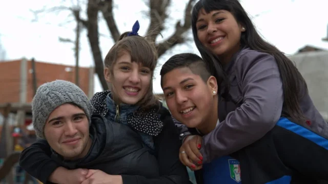 Baja natalidad: por qué muchas jóvenes postergan o descartan la maternidad. Fotografía editorial relacionada con baja natalidad juvenil. publicada en Novedades Web