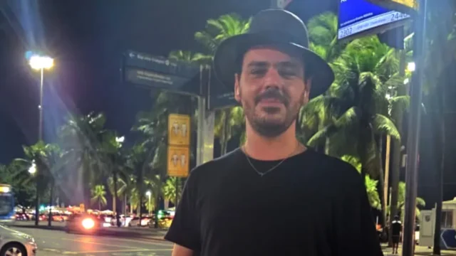 El video de la excusa del acusado por la muerte de su padre en Recoleta. Fotografía editorial relacionada con video de la excusa en Recoleta. publicada en Novedades Web