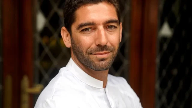 Juan Ventureyra: de lavar platos a conquistar una Estrella Michelin. Fotografía editorial relacionada con Juan Ventureyra chef. publicada en Novedades Web