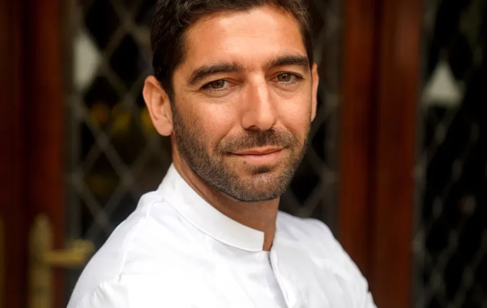 Juan Ventureyra: de lavar platos a conquistar una Estrella Michelin. Fotografía editorial relacionada con Juan Ventureyra chef. publicada en Novedades Web
