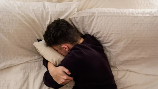 Suicidio en jóvenes: inclusión social y apoyo son claves para prevenir. Imagen destacada sobre suicidio en jóvenes. publicada en Novedades Web