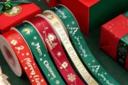 Cintas navideñas: ideas para decorar regalos, hogares y emprendimientos. Imagen destacada sobre cintas navideñas. publicada en Novedades Web