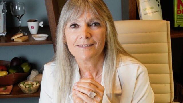 Dietas restrictivas: cómo pueden alimentar el ciclo de atracones. Imagen destacada sobre dietas restrictivas. publicada en Novedades Web