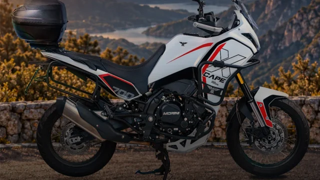 Qué revisar para equipar una Moto Morini X-Cape 700 para viajar. Fotografía editorial relacionada con equipar Moto Morini X-Cape 700. publicada en Novedades Web