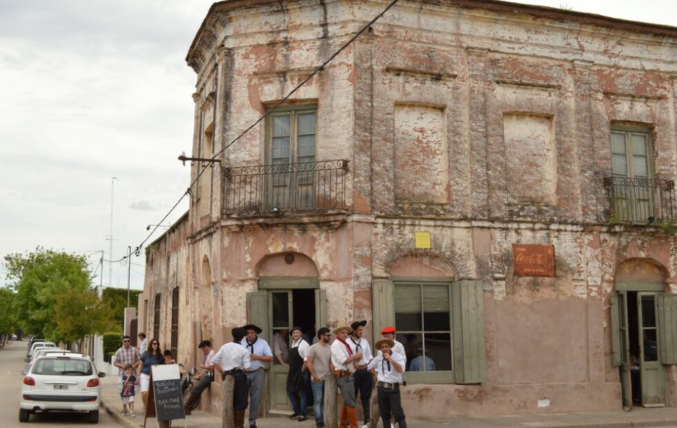 San Antonio de Areco: talleres donde la tradición se vuelve diseño. Fotografía editorial relacionada con talleres de San Antonio de Areco. publicada en Novedades Web