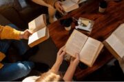 Sicilia y literatura: un viaje que convirtió las despedidas en encuentro. Fotografía editorial relacionada con viaje literario por Sicilia. publicada en Novedades Web
