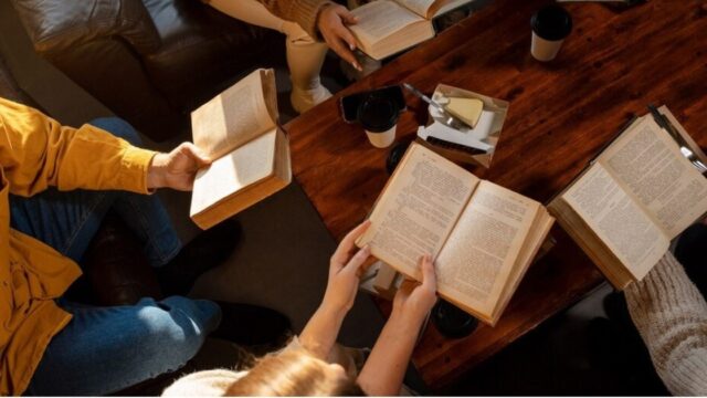 Sicilia y literatura: un viaje que convirtió las despedidas en encuentro. Fotografía editorial relacionada con viaje literario por Sicilia. publicada en Novedades Web