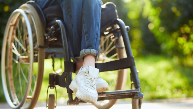 Tecnología accesible: por qué una rampa puede importar más que un exoesqueleto. Imagen destacada sobre tecnología accesible. publicada en Novedades Web