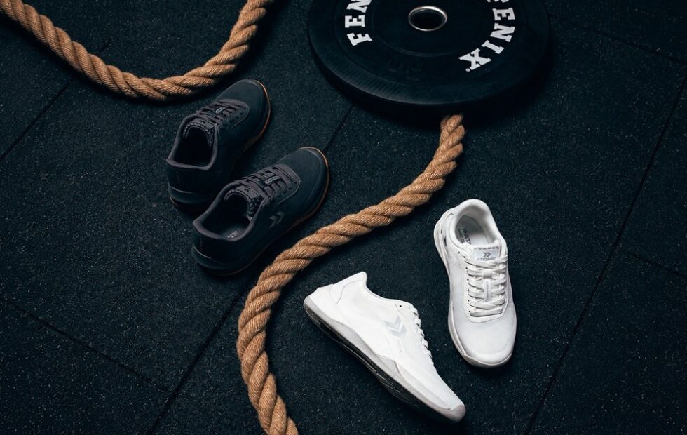 Zapatillas de gimnasio: qué modelo conviene según tu entrenamiento. Imagen destacada sobre zapatillas de gimnasio. publicada en Novedades Web